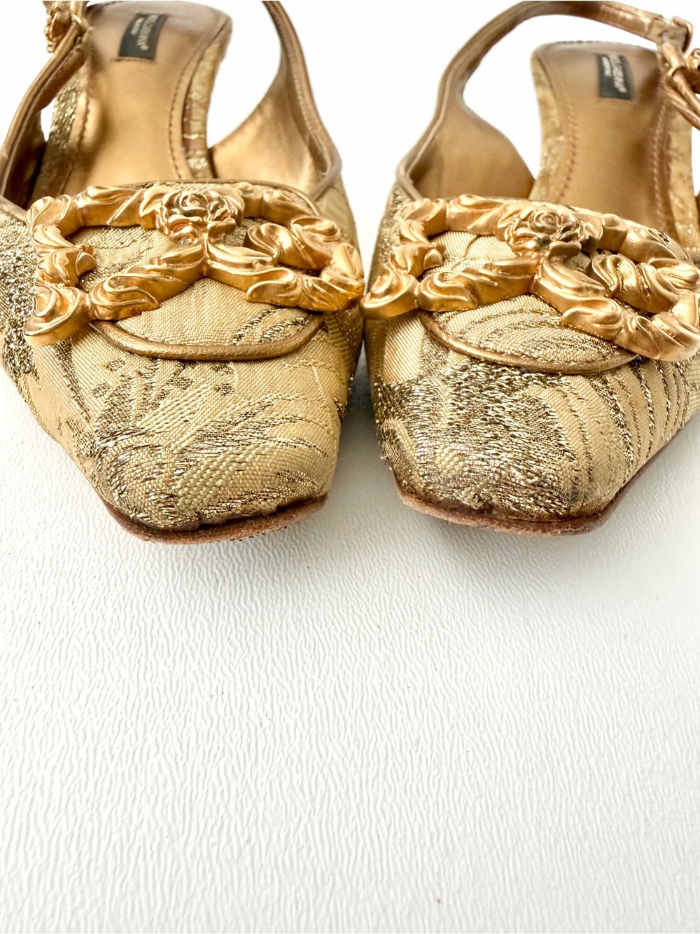 DOLCE & GABBANA | Vintage Gold Brocade Slingback Kitten Heel Pumps EU 37.5 - Picture 7 of 17